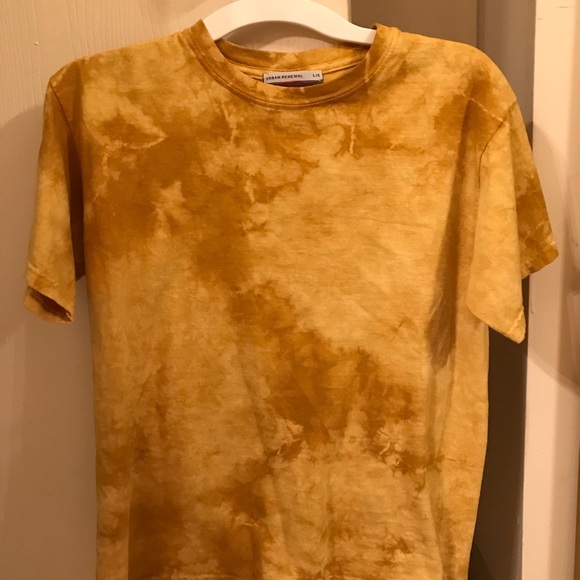 Urban Outfitters - Urban Renewal Gold Tie-Dye Tee - Picture 4 of 7